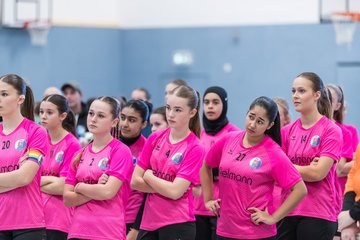 Bild 133 - B-Juniorinnen 2 Loewinnen Cup